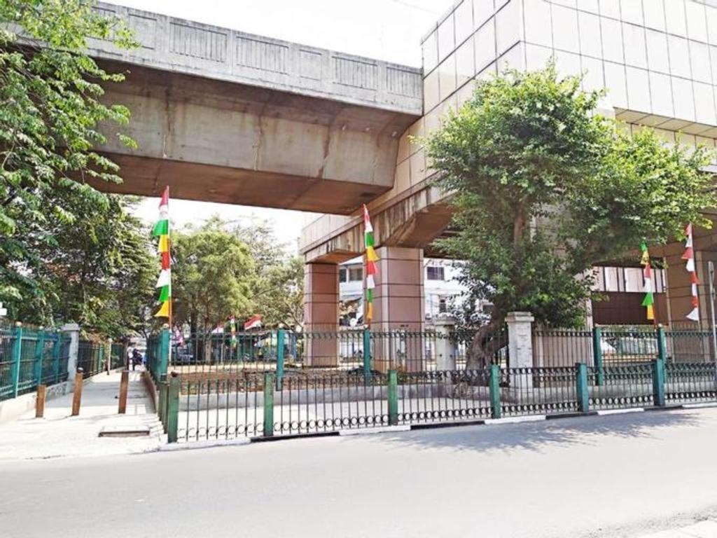 Oriental Residence Pasar Baru Джакарта Екстериор снимка