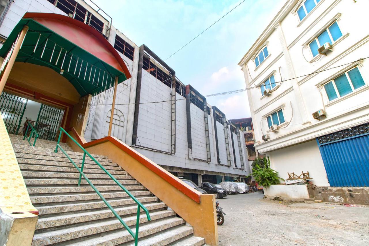 Oriental Residence Pasar Baru Джакарта Екстериор снимка